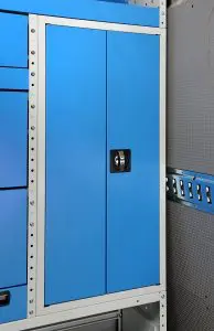 Заключващ се шкаф за ван