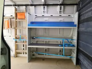 Сигурно транспортиране на стоки прихванати с колан