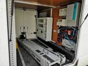 Укрепване на товари Алуминиева релса на пода на вана