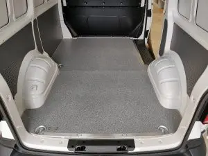 Дървен под за бус