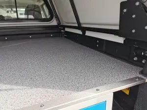 Подов шкаф за пикап