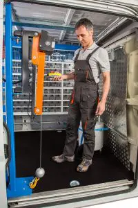 Кран за бус