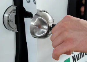 защита на бус против кражба Daken