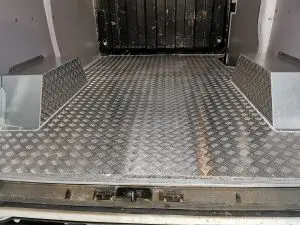 Защитни арки от алуминиева рифелова ламарина