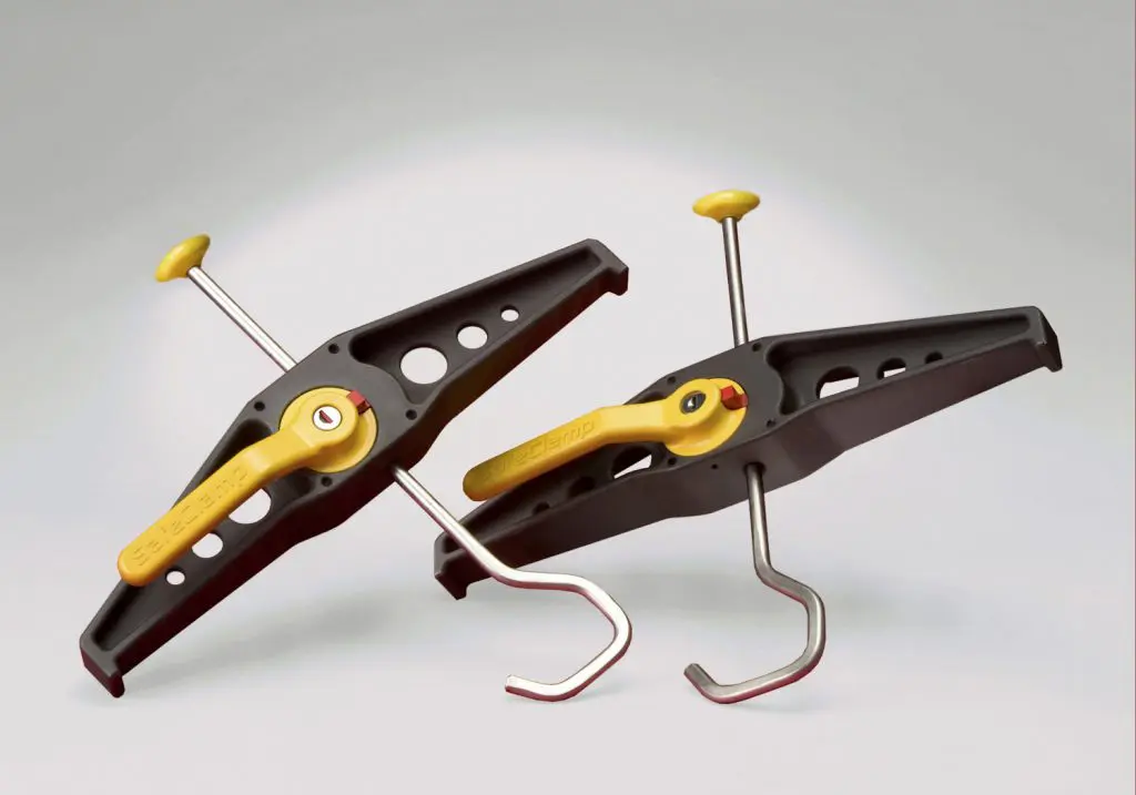 Скоби за стълби